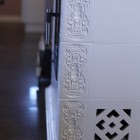 Biały piec kaflowy w klasycznym klimacie Dom Mikołów