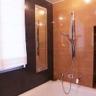 W bieli i fuksji apartament Katowice