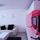 W bieli i fuksji apartament Katowice